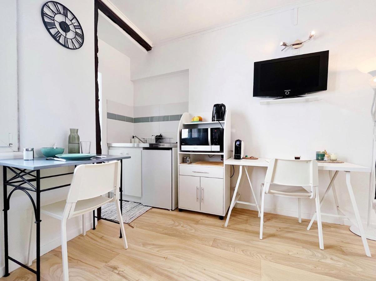 Superbe Studio Au Centre D'Orleans Apartamento Exterior foto